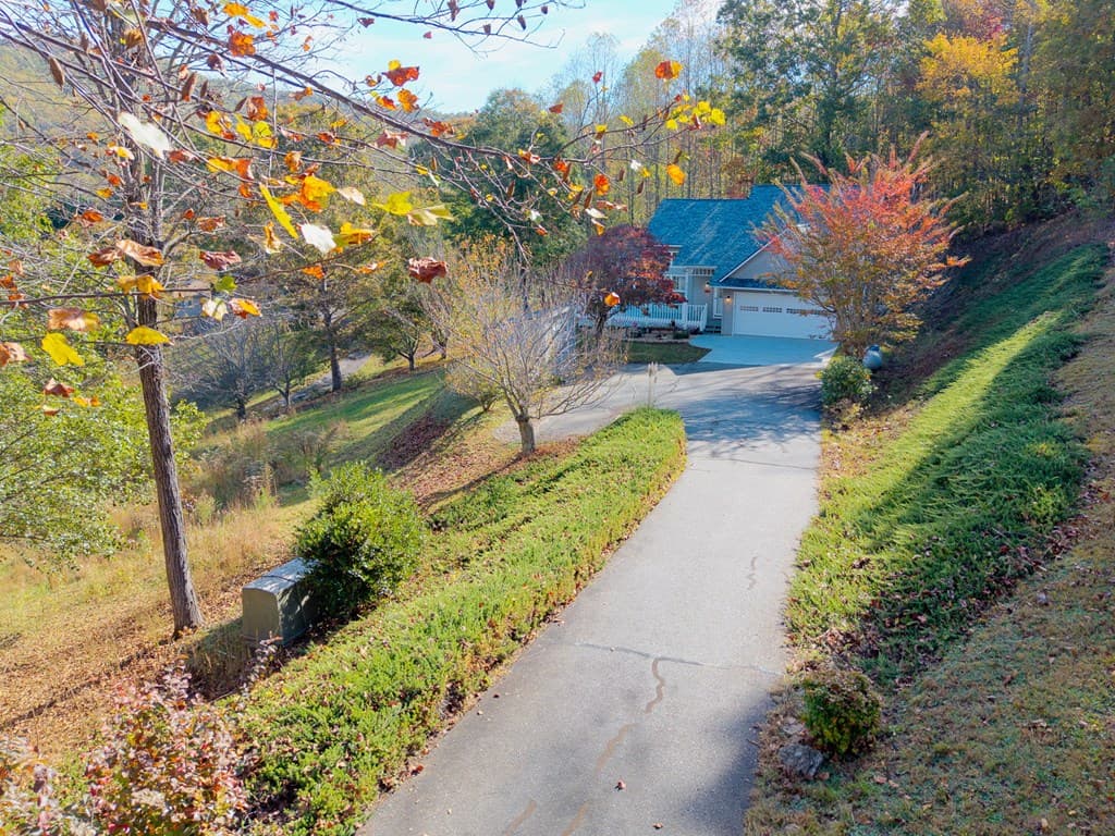 295 White Oak Drive, Warne NC 28909 - Photo