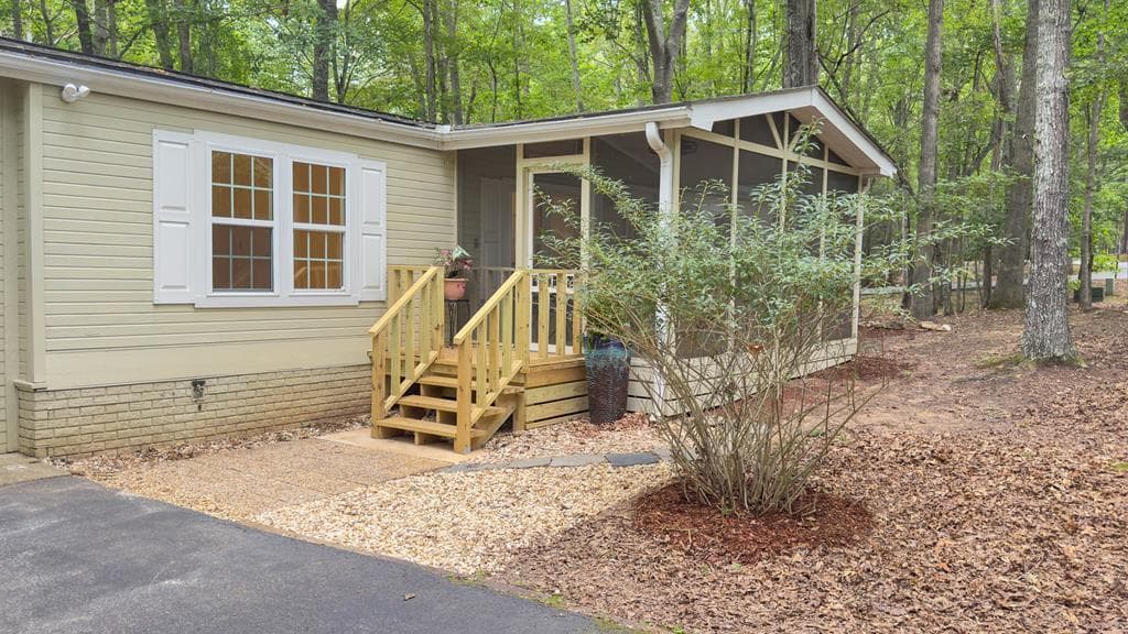 600 Lakeside Drive, Blairsville GA 30512 - Primary photo