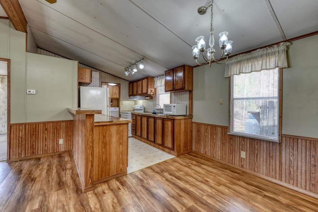 240 Ruby Lake Drive N, Hiawassee GA 30546 - Photo