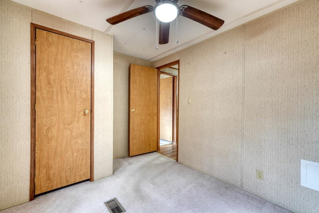 240 Ruby Lake Drive N, Hiawassee GA 30546 - Photo