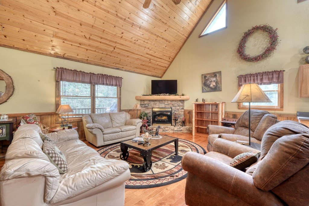 4852 Hf Lyons Road, Hiawassee GA 30546 - Photo