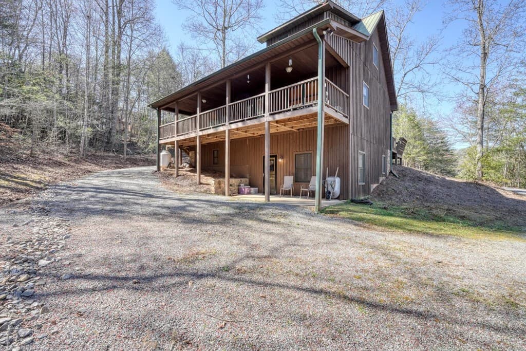 4852 Hf Lyons Road, Hiawassee GA 30546 - Photo