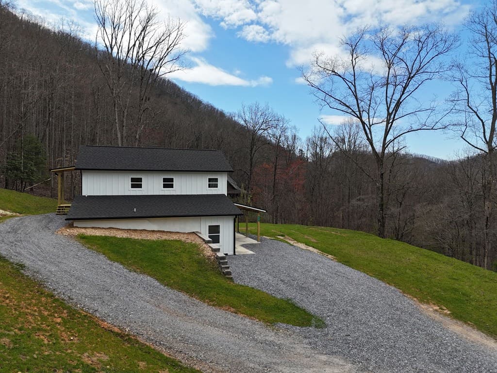 472 Hogsed Drive, Hayesville NC 28904 - Photo