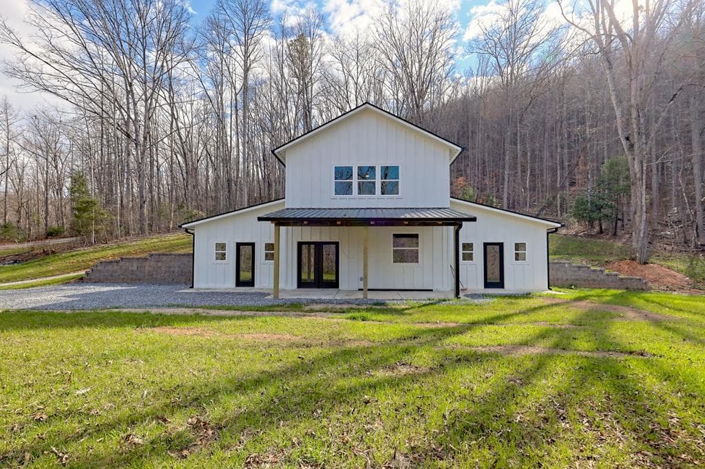 472 Hogsed Drive, Hayesville NC 28904 - Primary photo