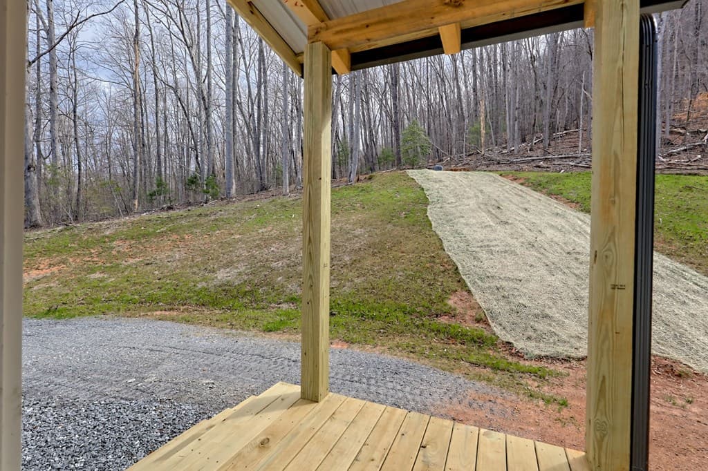 472 Hogsed Drive, Hayesville NC 28904 - Photo