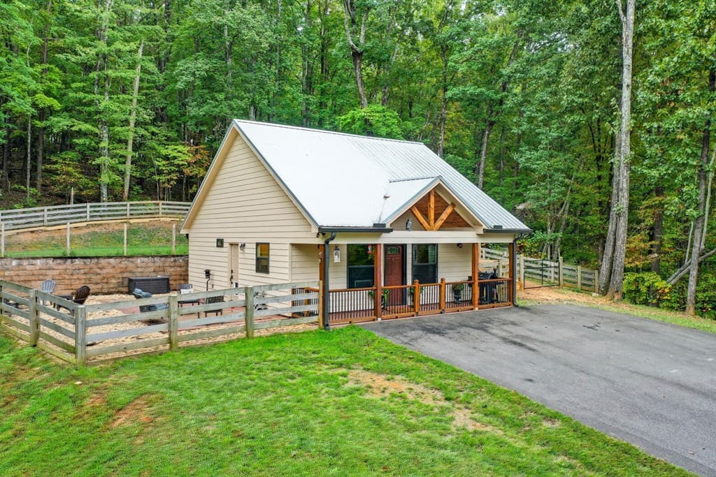415 Woods Road, Talking Rock GA 30175 - Photo