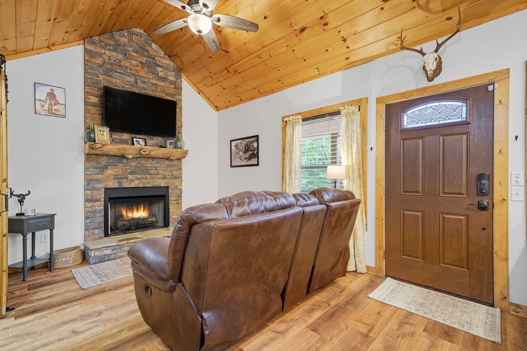415 Woods Road, Talking Rock GA 30175 - Photo