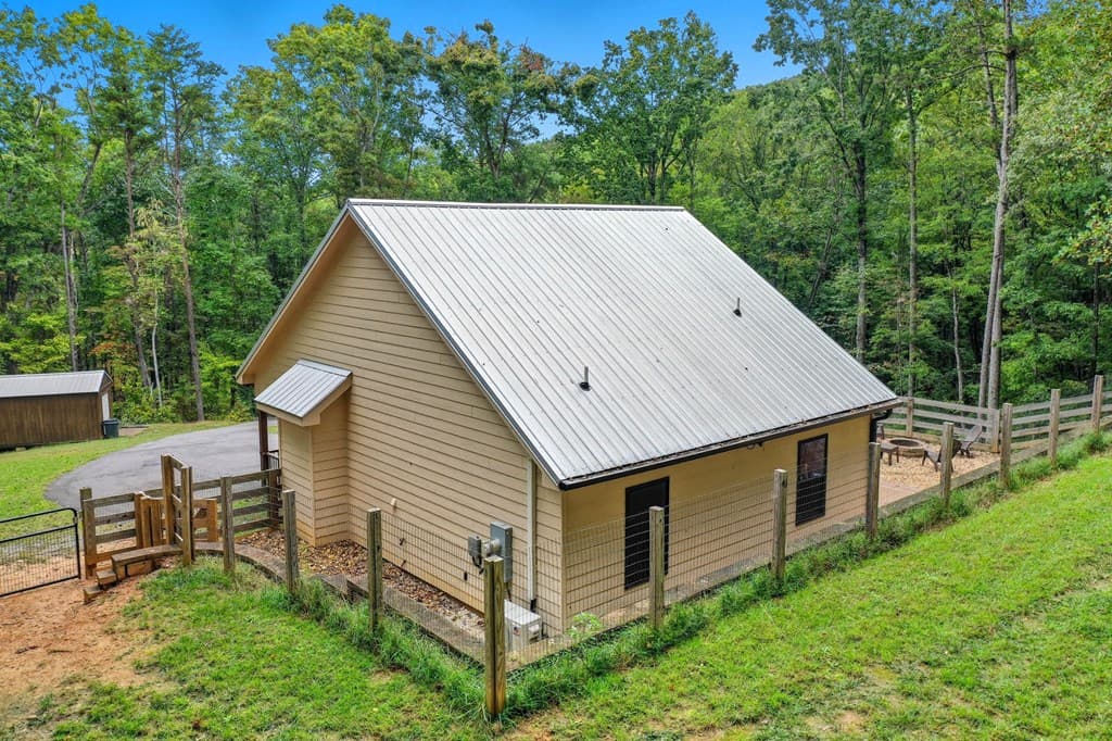 415 Woods Road, Talking Rock GA 30175 - Photo
