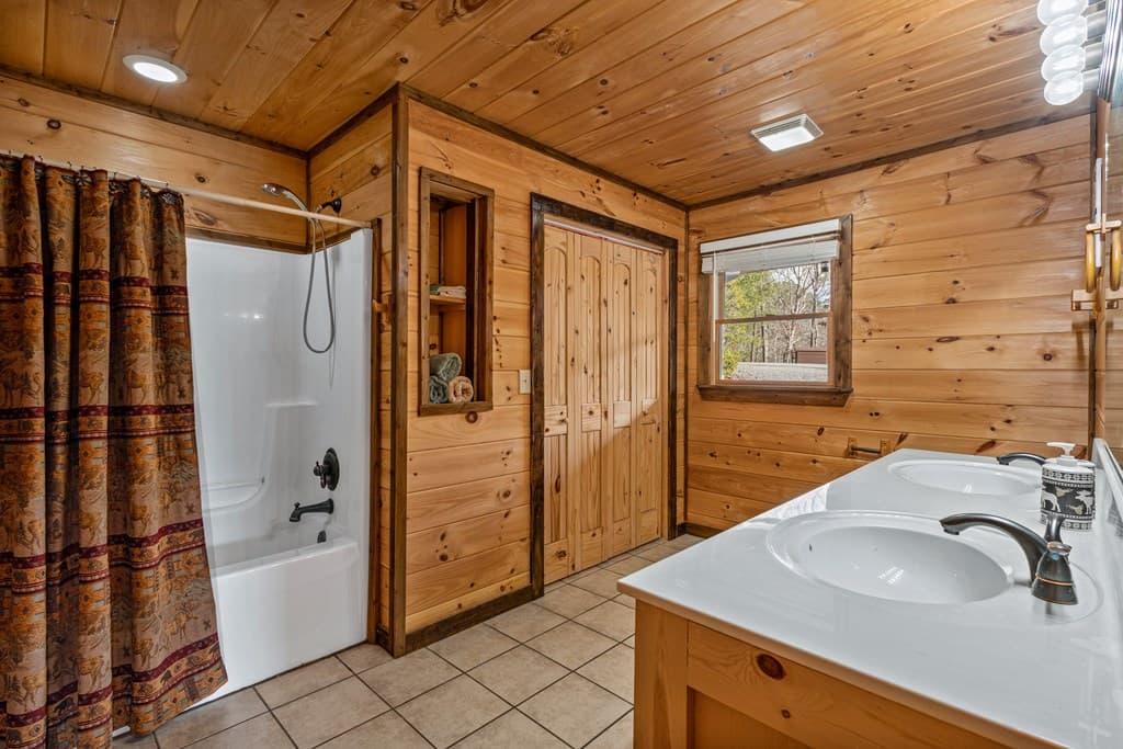 166 Dallas Lane, Blue Ridge GA 30513 - Photo