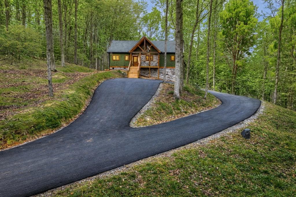 191 Bent Wood Lane, Blue Ridge GA 30513 - Photo