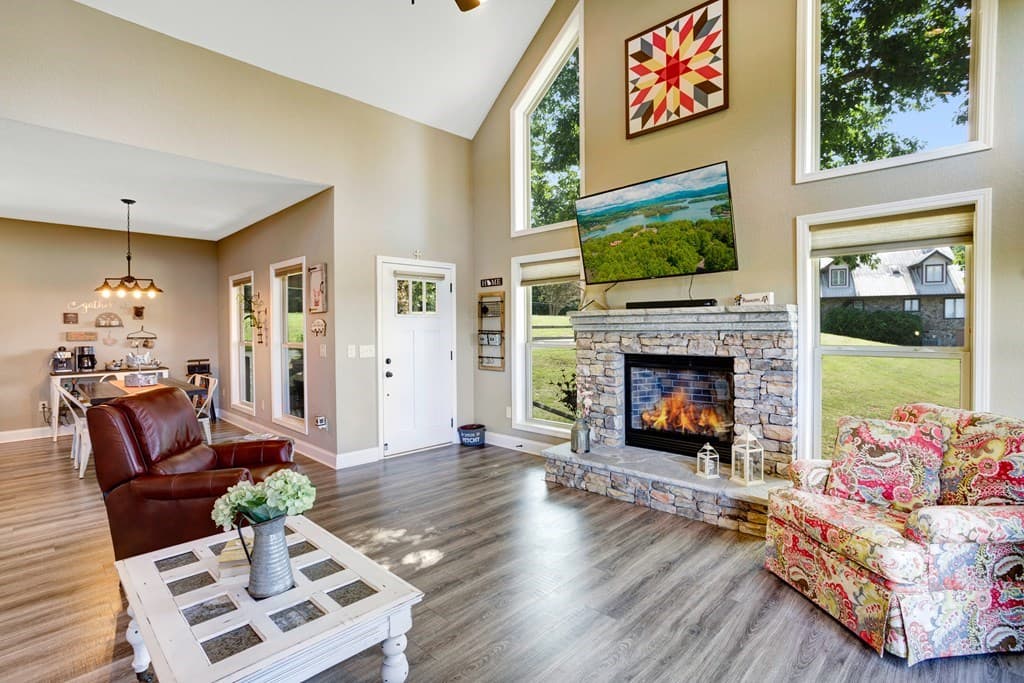 379 Chancey Drive, Hiawassee GA 30546 - Photo