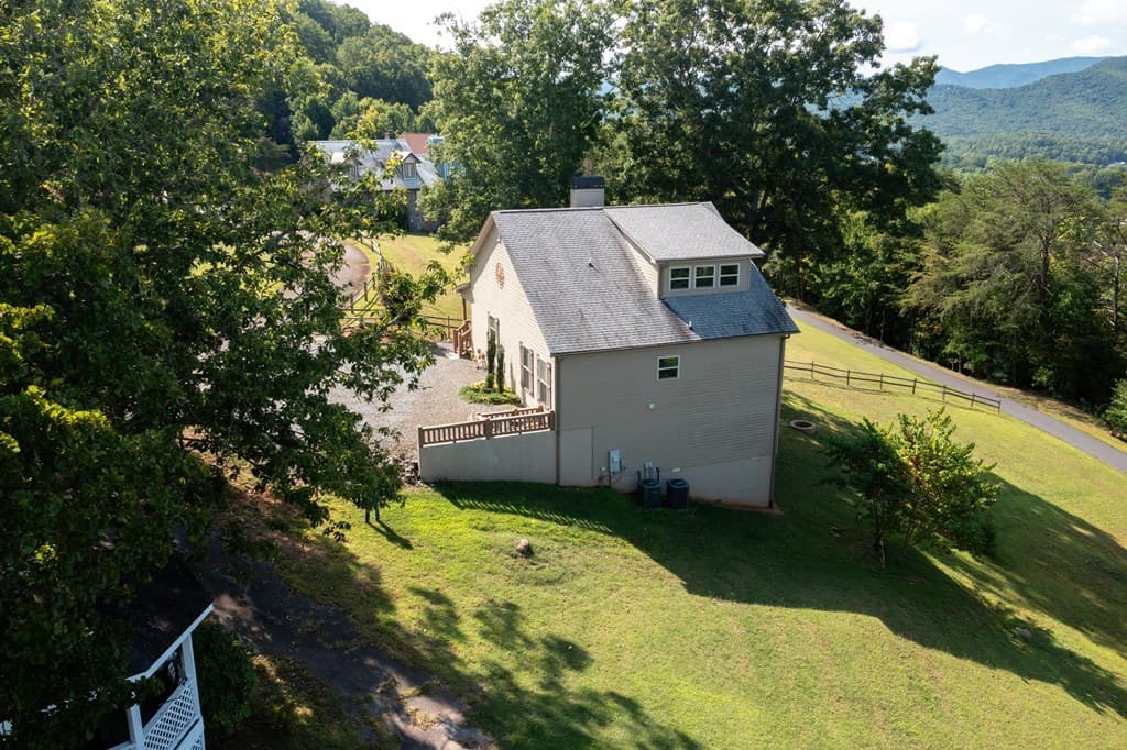 379 Chancey Drive, Hiawassee GA 30546 - Photo
