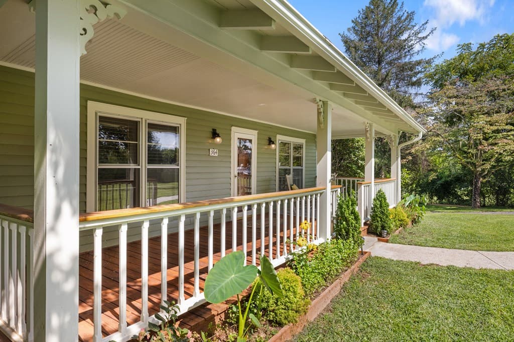 364 Hiawassee Street, Hayesville NC 28904 - Photo