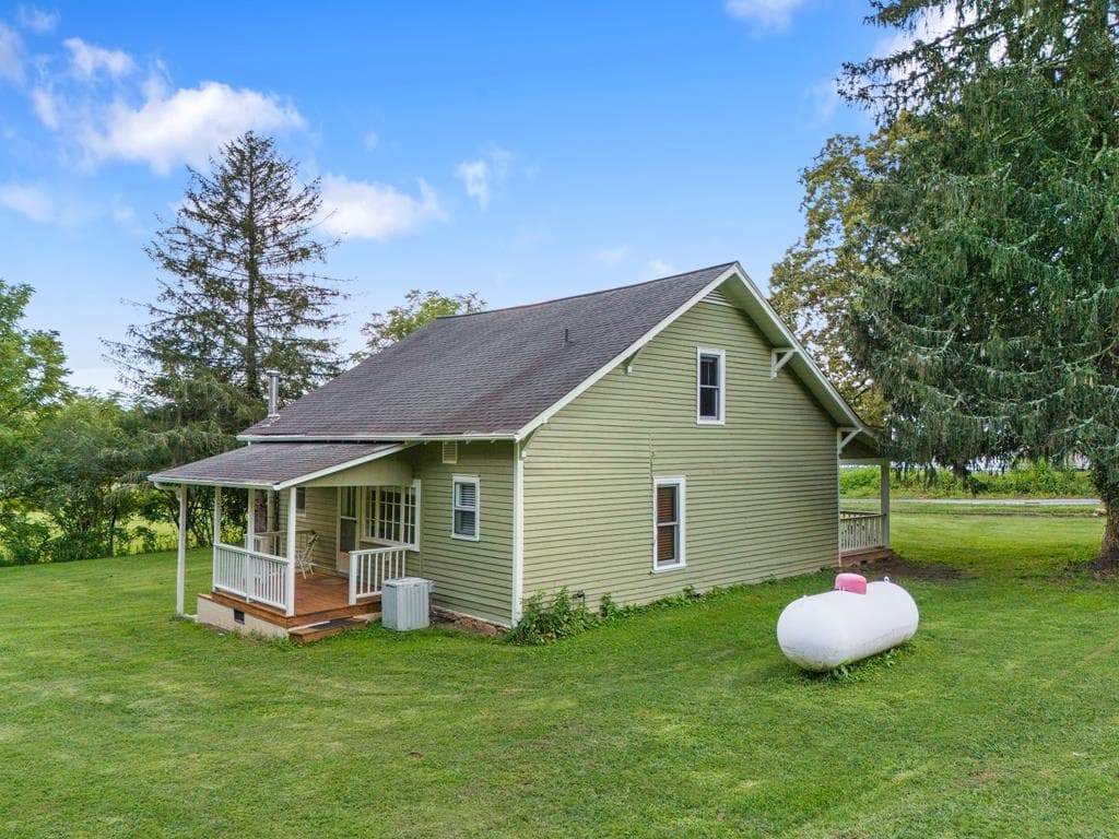 364 Hiawassee Street, Hayesville NC 28904 - Photo