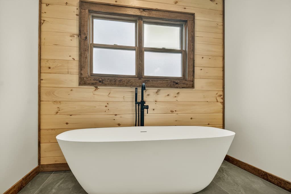 223 Bent Wood Lane, Blue Ridge GA 30513 - Photo