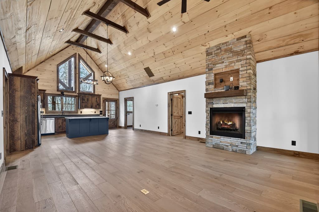 223 Bent Wood Lane, Blue Ridge GA 30513 - Photo