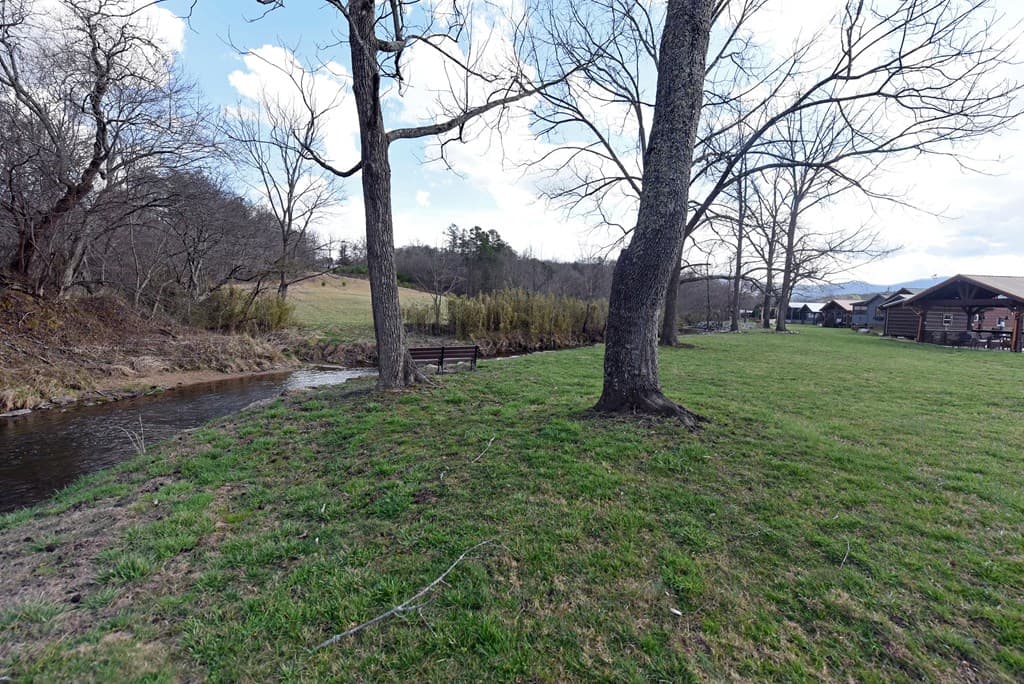 221 Golden Nugget, Blairsville GA 30512 - Photo