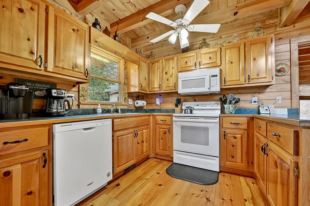 100 Arrow Way, Mineral Bluff GA 30559 - Photo