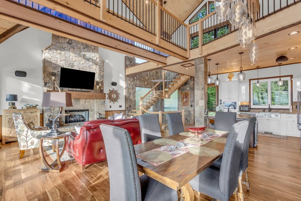 540 Overlook Drive, Blue Ridge GA 30513 - Photo