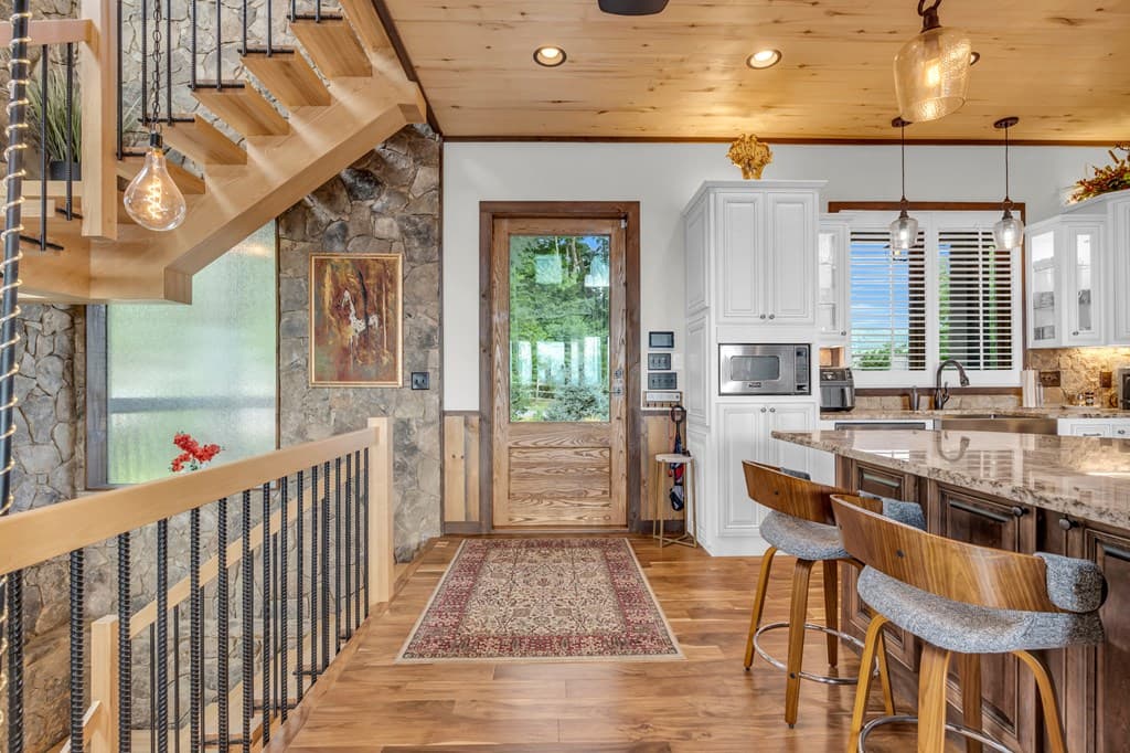 540 Overlook Drive, Blue Ridge GA 30513 - Photo
