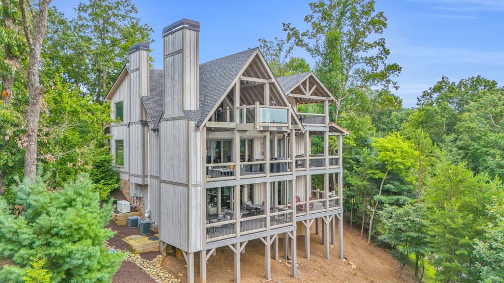 540 Overlook Drive, Blue Ridge GA 30513 - Photo