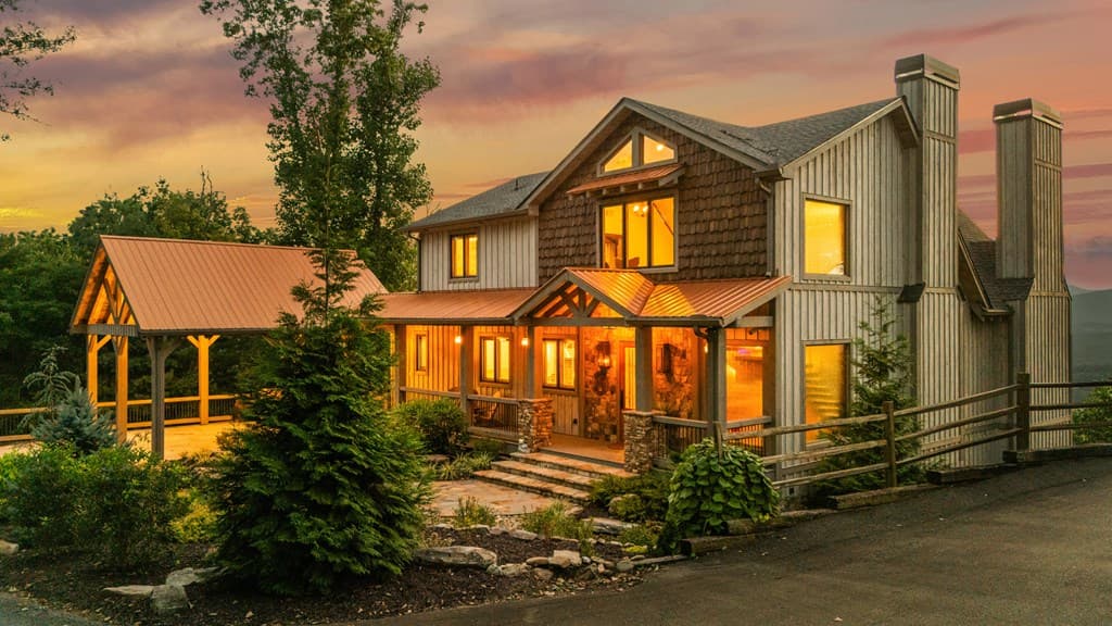 540 Overlook Drive, Blue Ridge GA 30513 - Photo