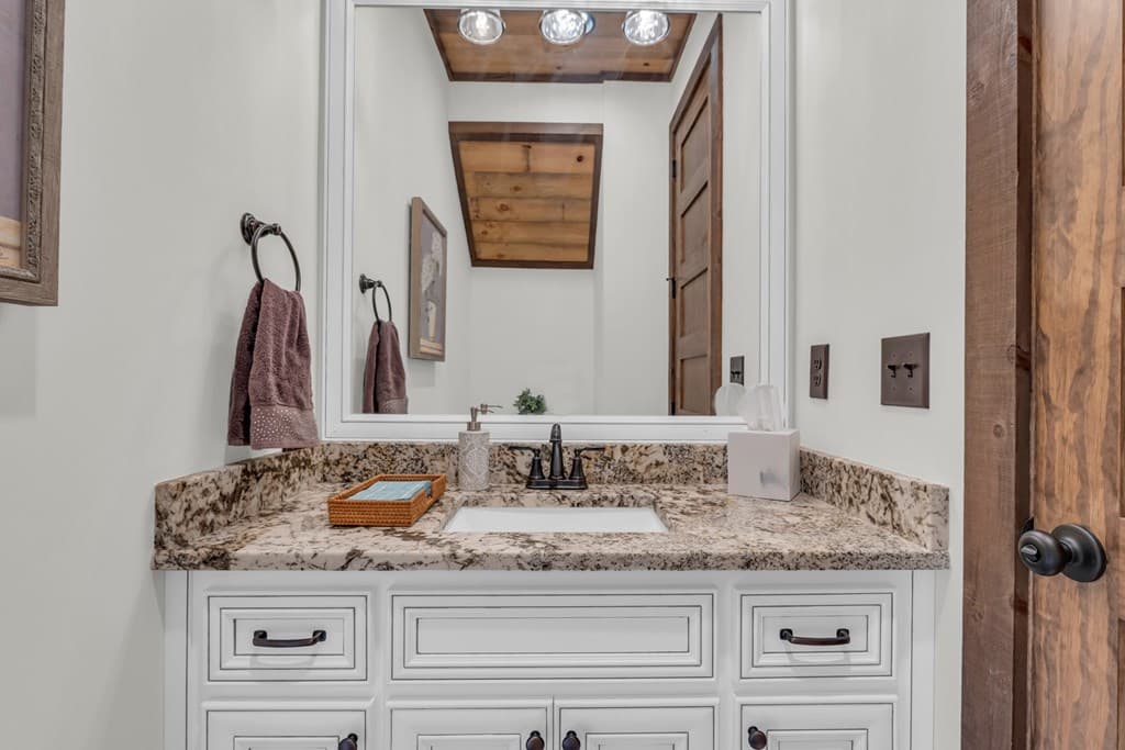 540 Overlook Drive, Blue Ridge GA 30513 - Photo