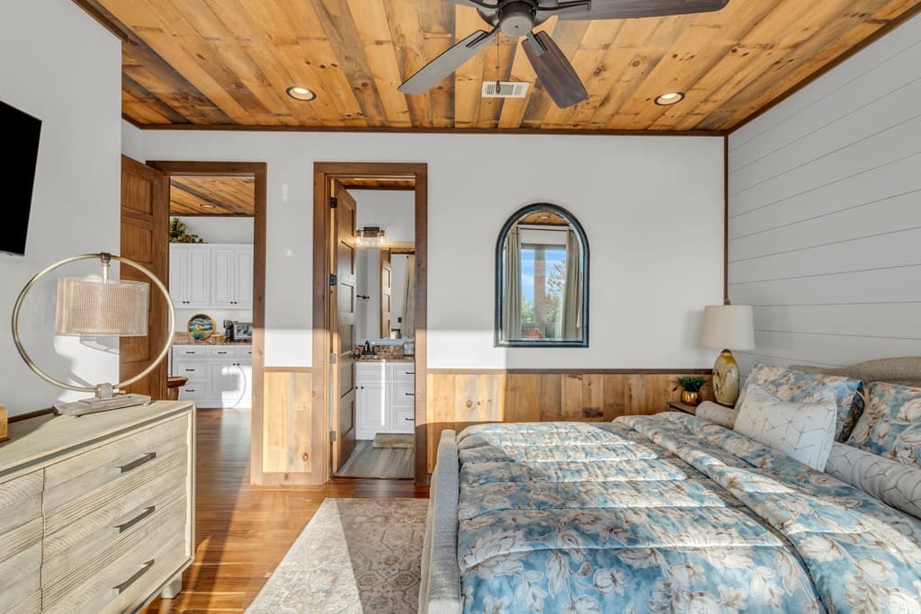 540 Overlook Drive, Blue Ridge GA 30513 - Photo