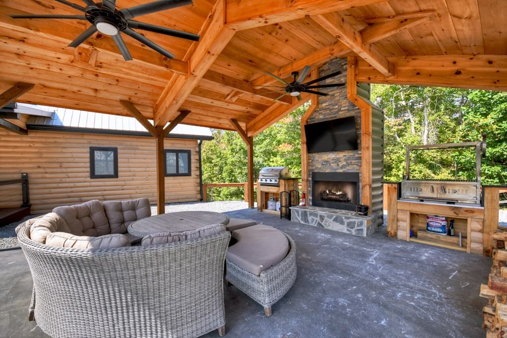 566 Canoe Point, Ellijay GA 30540 - Photo