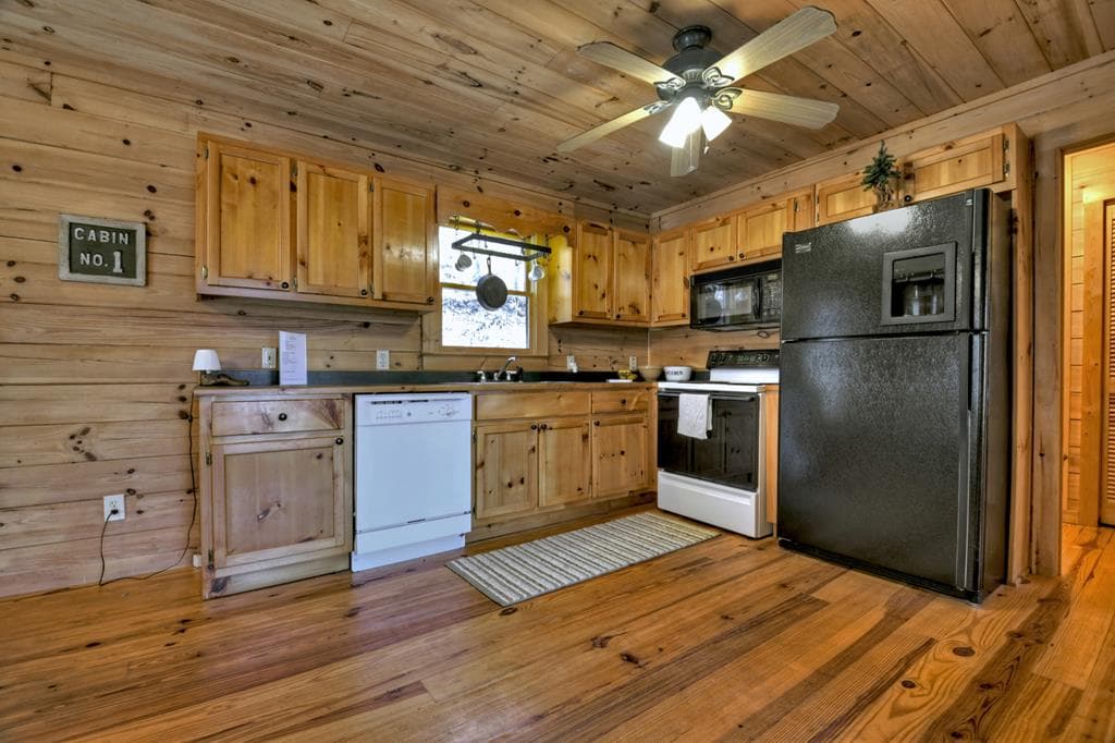 142 Arrow Ridge Road, Mccaysville GA 30555 - Photo