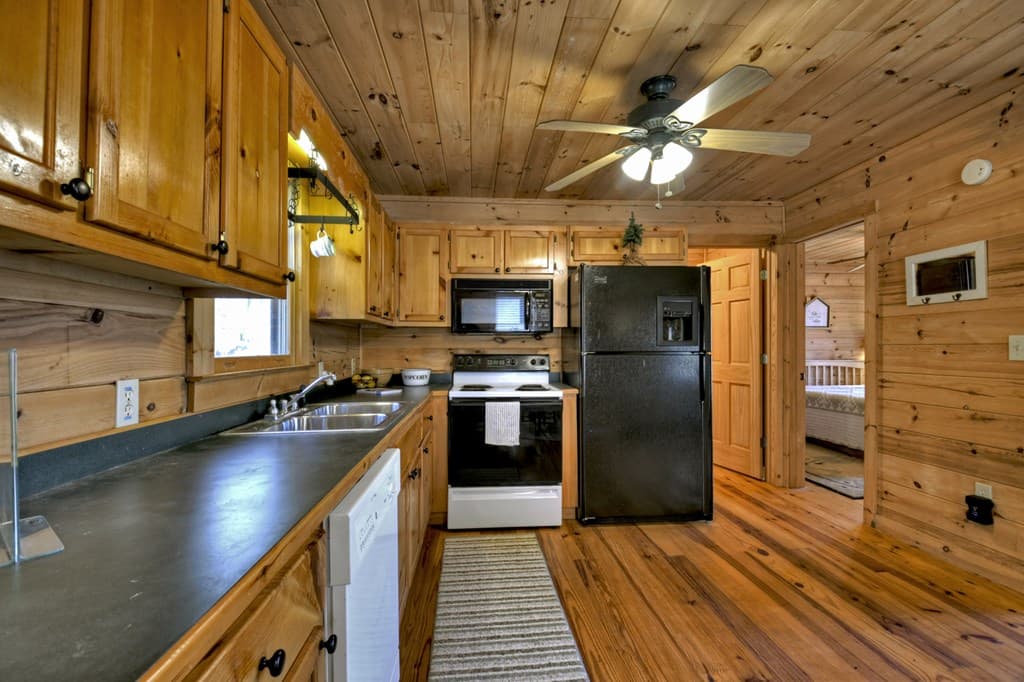 142 Arrow Ridge Road, Mccaysville GA 30555 - Photo