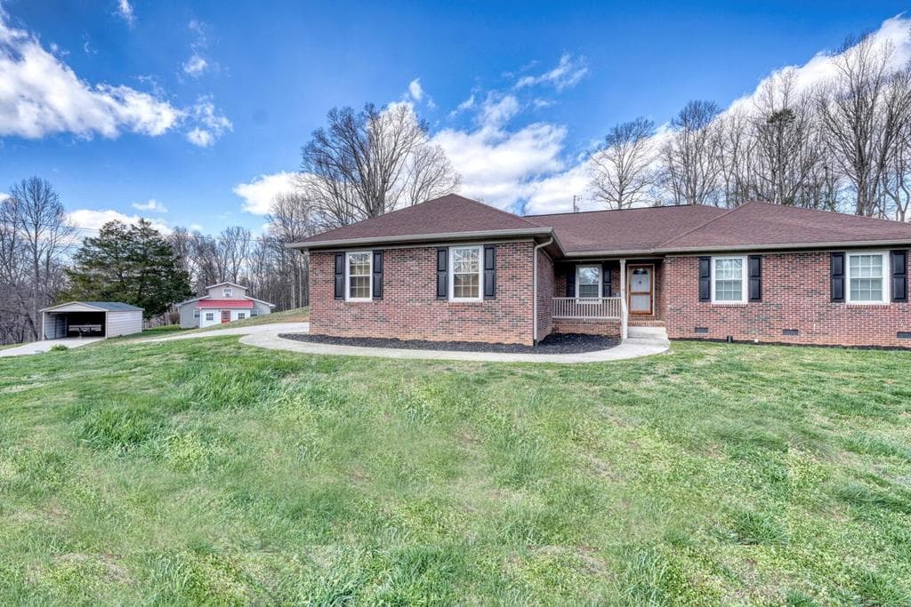 794 State Hwy 66, Young Harris GA 30582 - Photo