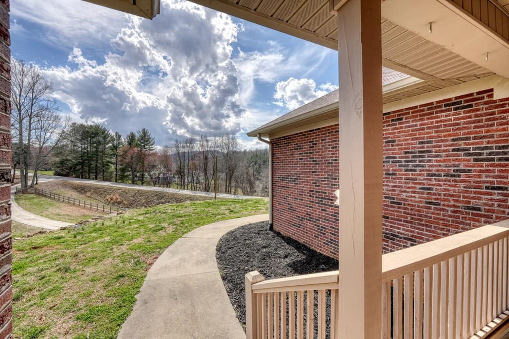 794 State Hwy 66, Young Harris GA 30582 - Photo
