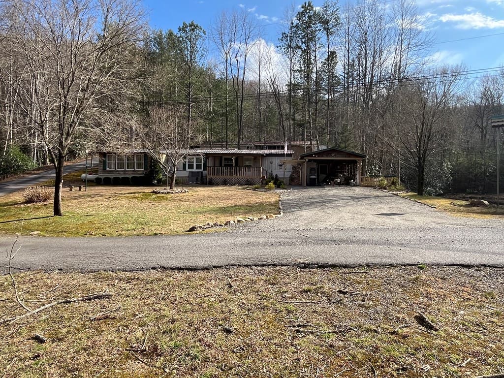 32 Nelson Road, Hiawassee GA 30546 - Photo
