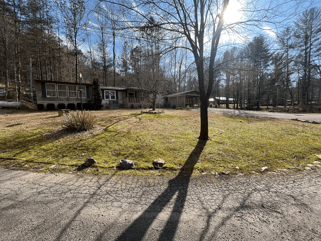 32 Nelson Road, Hiawassee GA 30546 - Photo
