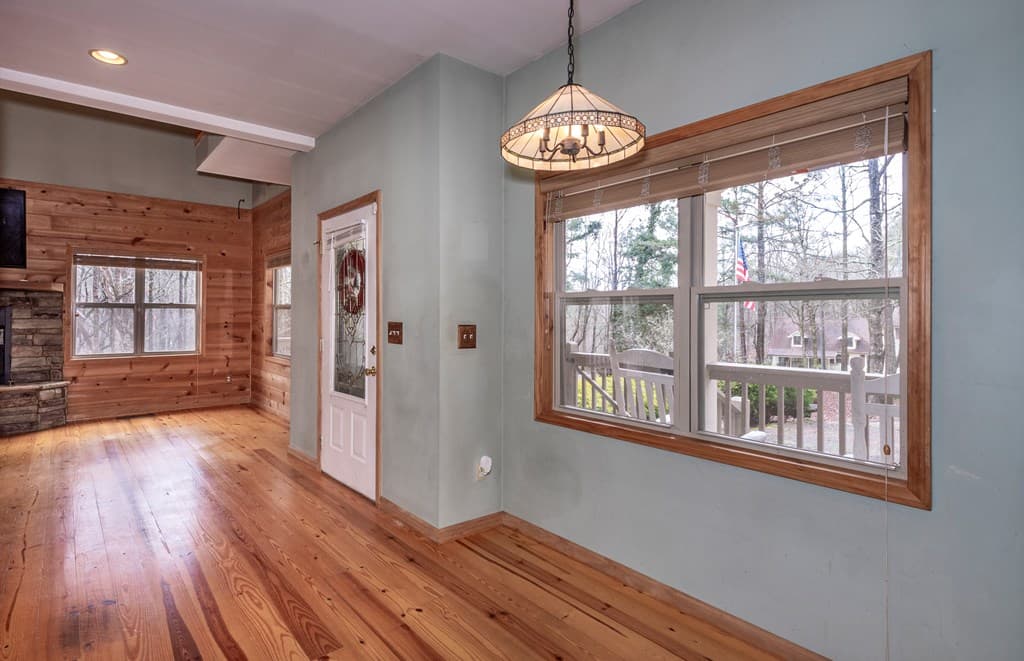 520 Newport Drive, Ellijay GA 30540 - Photo