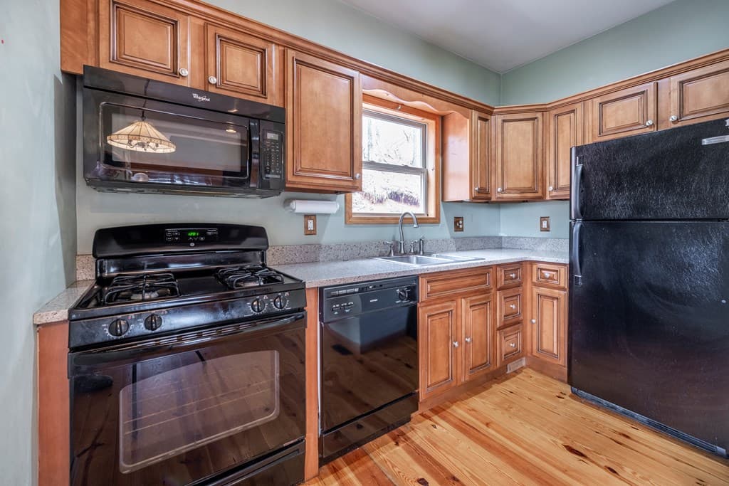 520 Newport Drive, Ellijay GA 30540 - Photo