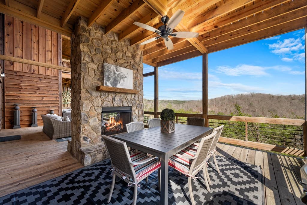 406 Hope Drive, Blue Ridge GA 30513 - Photo