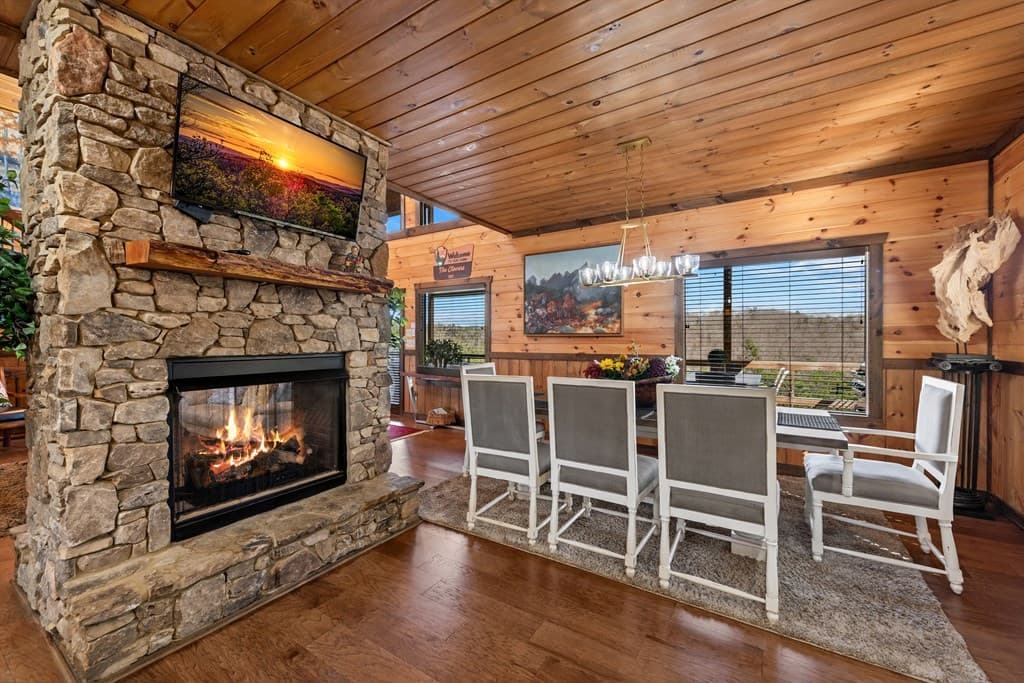 406 Hope Drive, Blue Ridge GA 30513 - Photo