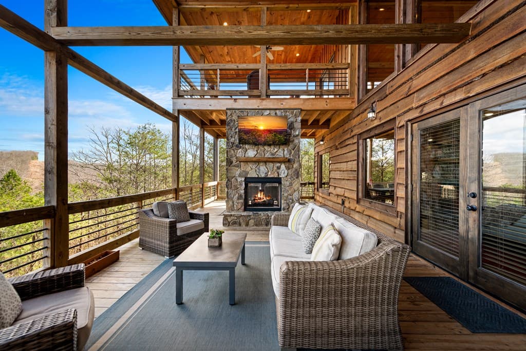 406 Hope Drive, Blue Ridge GA 30513 - Photo