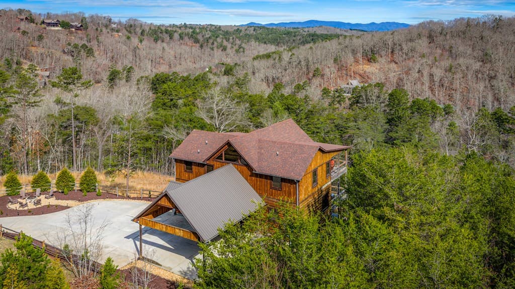 406 Hope Drive, Blue Ridge GA 30513 - Photo