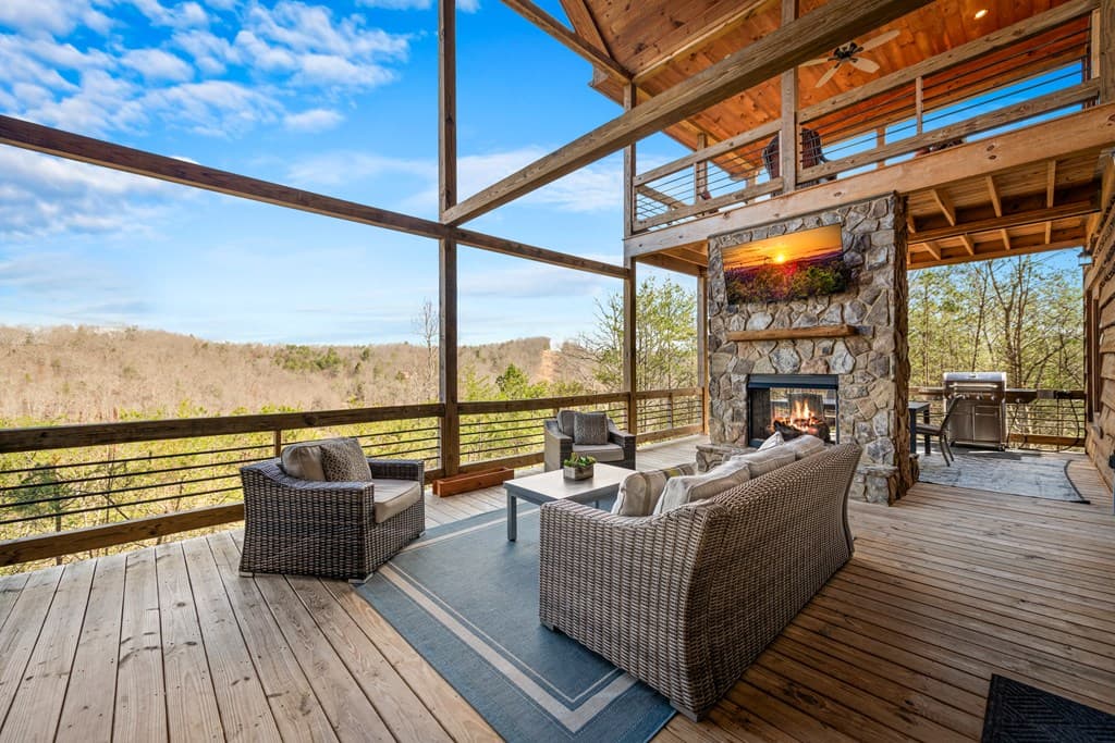 406 Hope Drive, Blue Ridge GA 30513 - Photo