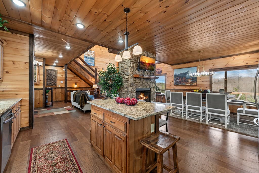 406 Hope Drive, Blue Ridge GA 30513 - Photo