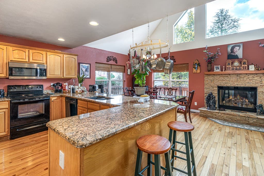 210 Pin Oak Ridge, Murphy NC 28906 - Photo