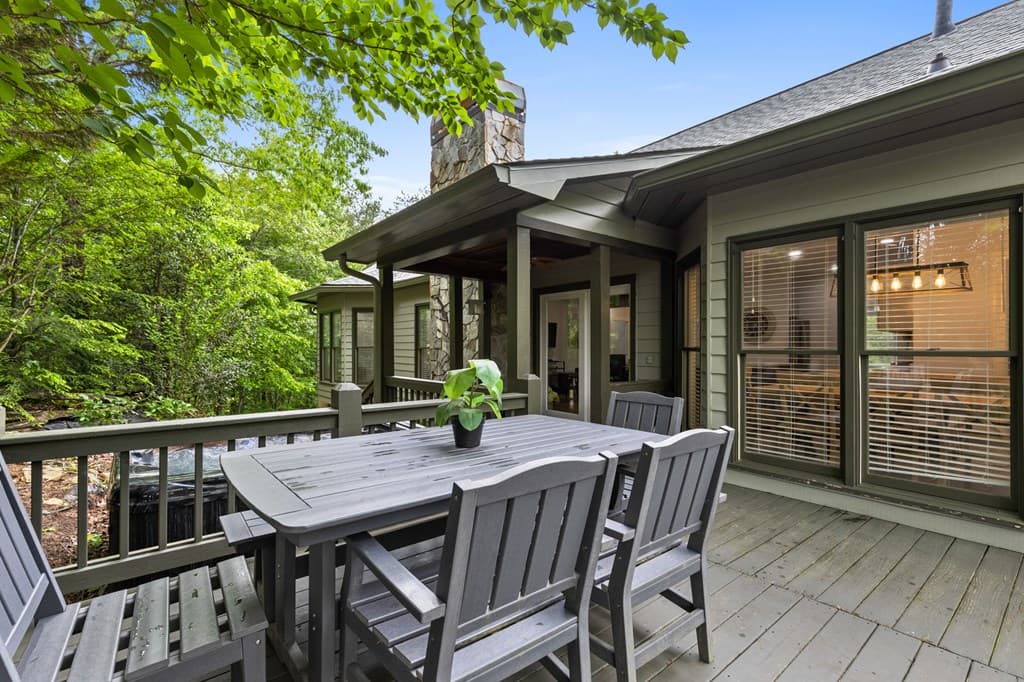 25 Walhala Trail, Blue Ridge GA 30513 - Photo