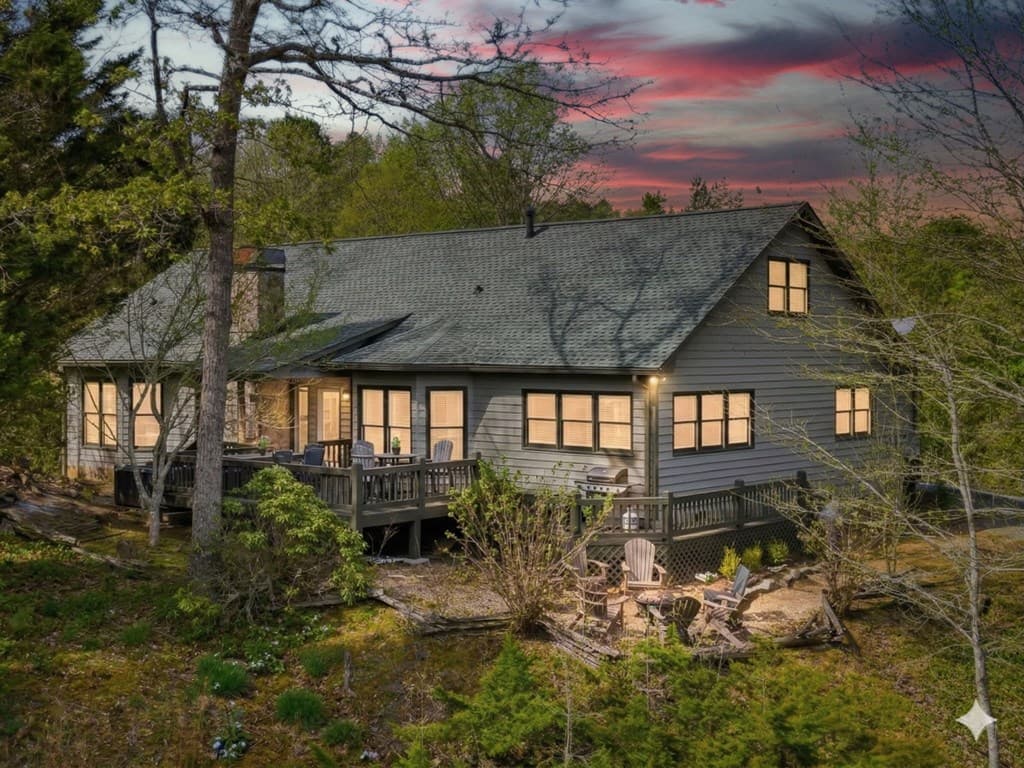 25 Walhala Trail, Blue Ridge GA 30513 - Photo
