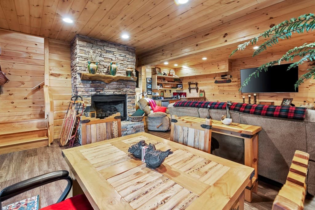 25 Unaka Trail, Mineral Bluff GA 30559 - Photo