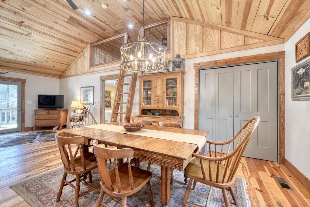 22 Noel Lane, Ellijay GA 30540 - Photo