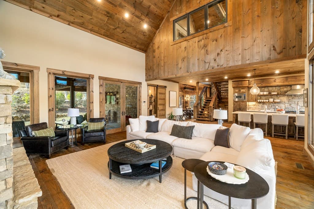 450 Miracle Lane, Blue Ridge GA 30513 - Photo