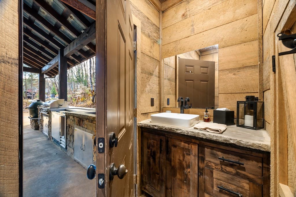 450 Miracle Lane, Blue Ridge GA 30513 - Photo